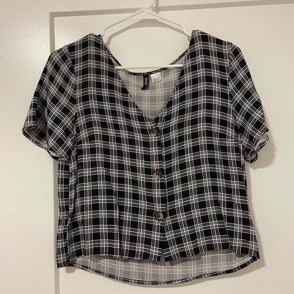 Checkered Plaid Button Up cropped shirt - Picture 1 of 3